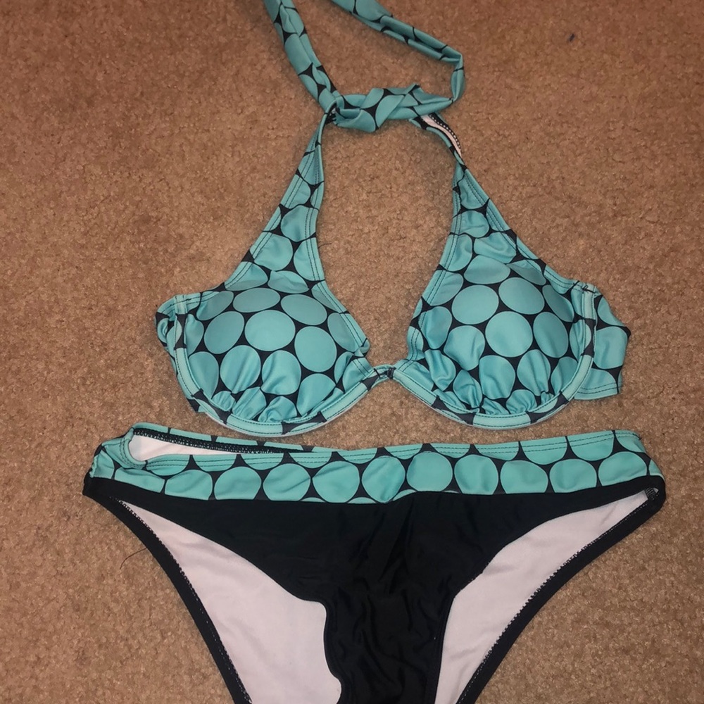 Bathing suit